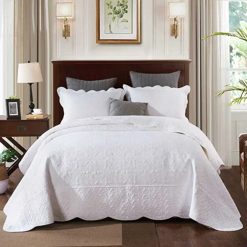 Classic Quilts Antique White Coverlet Set