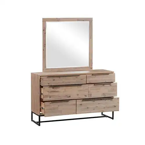 Hannah Dresser With Mirror