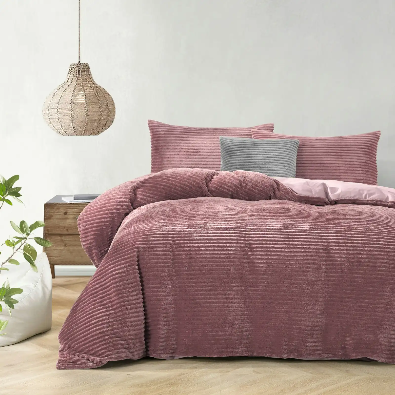 Dreamaker Embossed Teddy Fleece Quilt Cover Set Blush King Single Bed