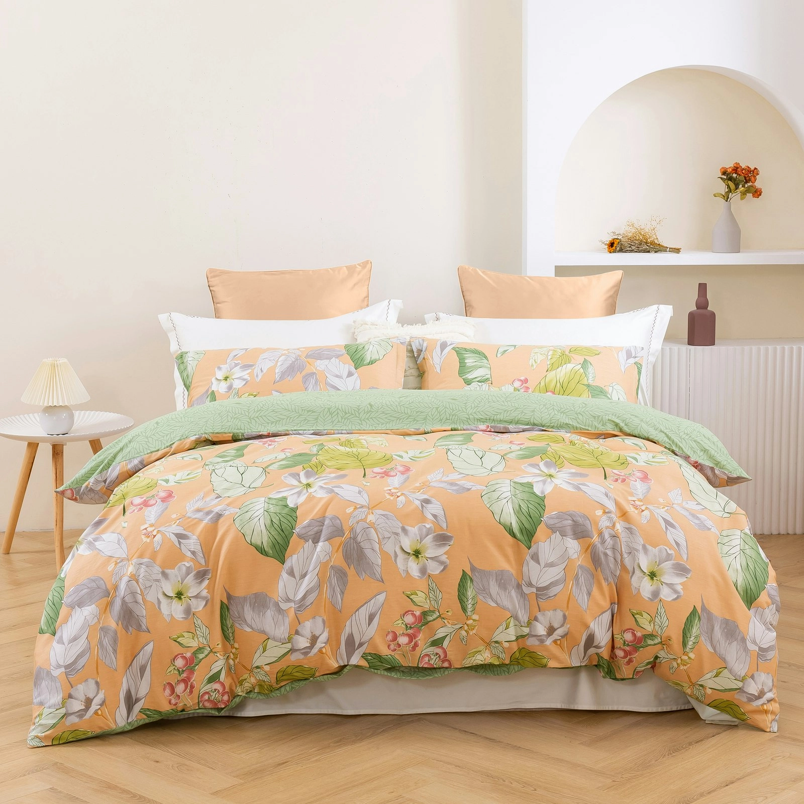 Dreamaker Peach Lily 100% Cotton Reversible Quilt Cover Set