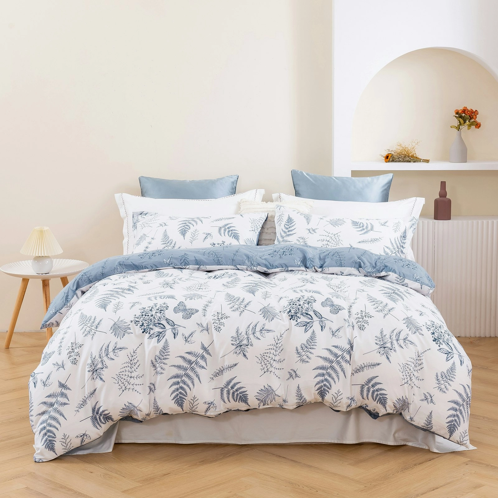 Dreamaker Daphne 100% Cotton Reversible Quilt Cover Set