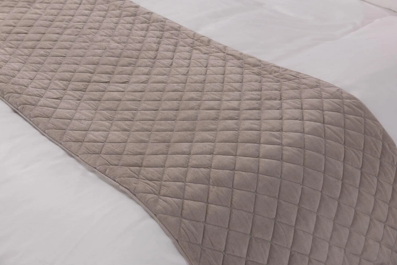 Gregory Quilted Bedrunner - Linen