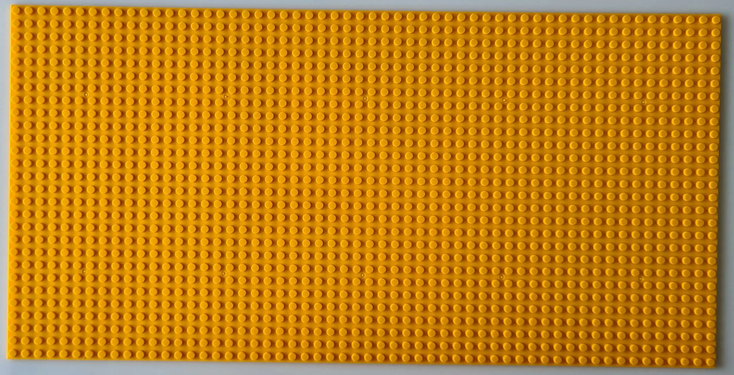 BASEPLATE  28x56 Studs Yellow Generic