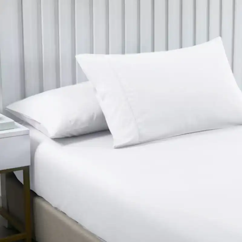 A Pair of 100% Bamboo Pillowcases Silk feel White