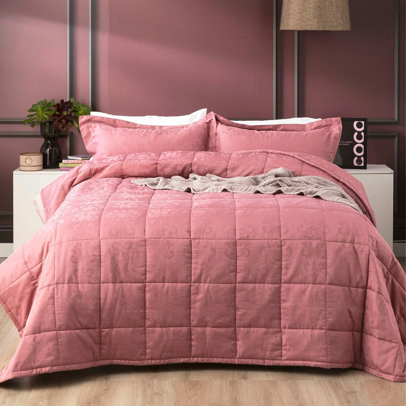 Rose Paisley 500 TC Cotton Jacquard Comforter Set by Ddecor Home