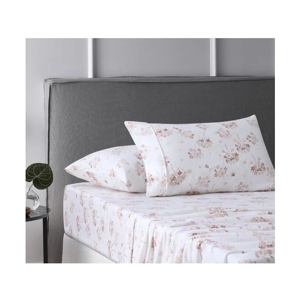 Flower Bunch Pink Cotton Flannelette Sheet Set by Accessorize