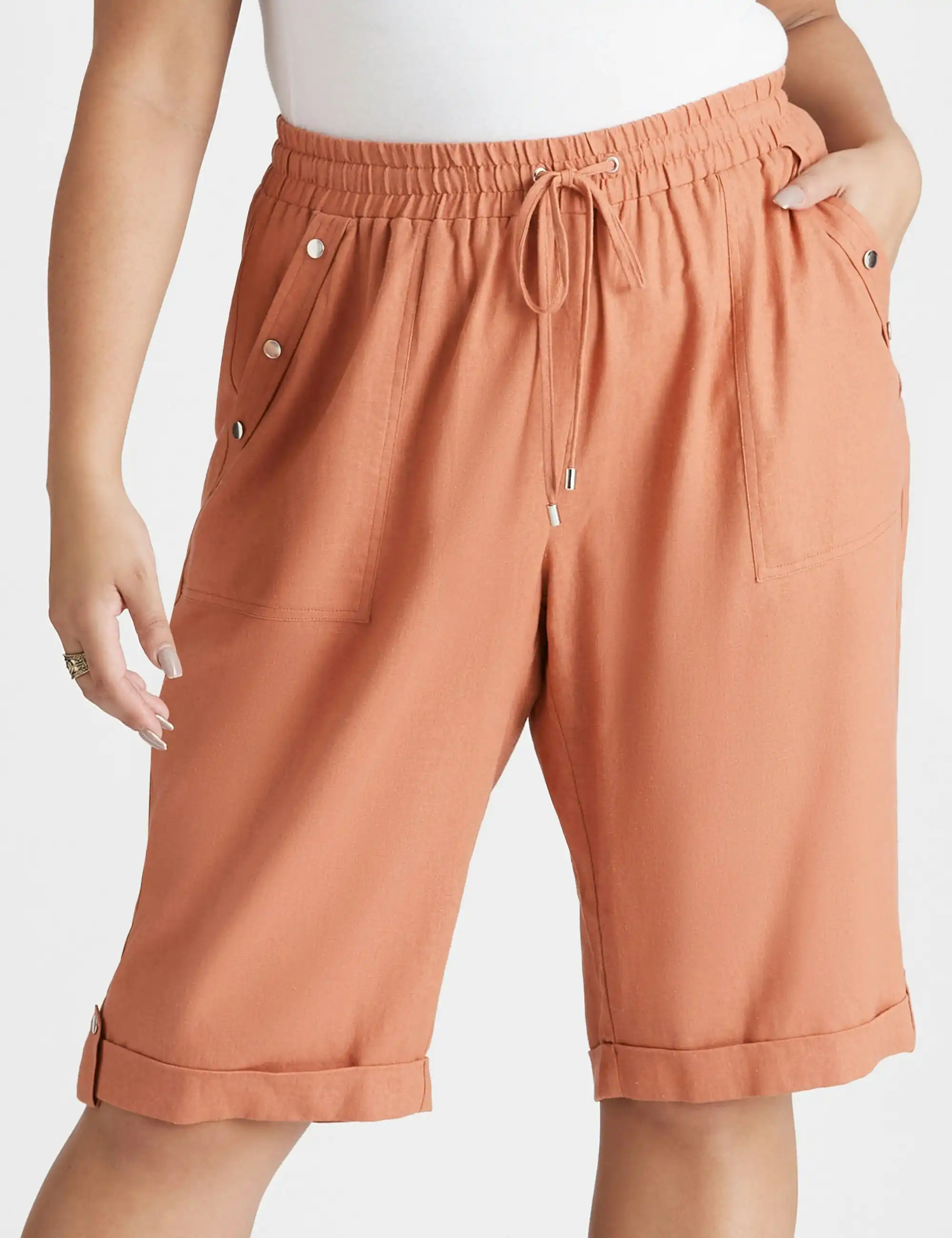 beme Knee Length Linen Blend Shorts