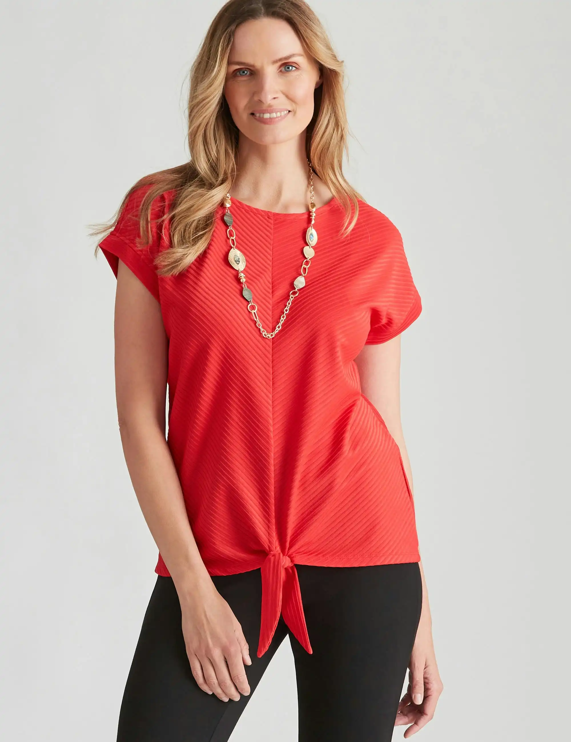 Noni B Textured Tie Hem Knitwear Top (True Red)